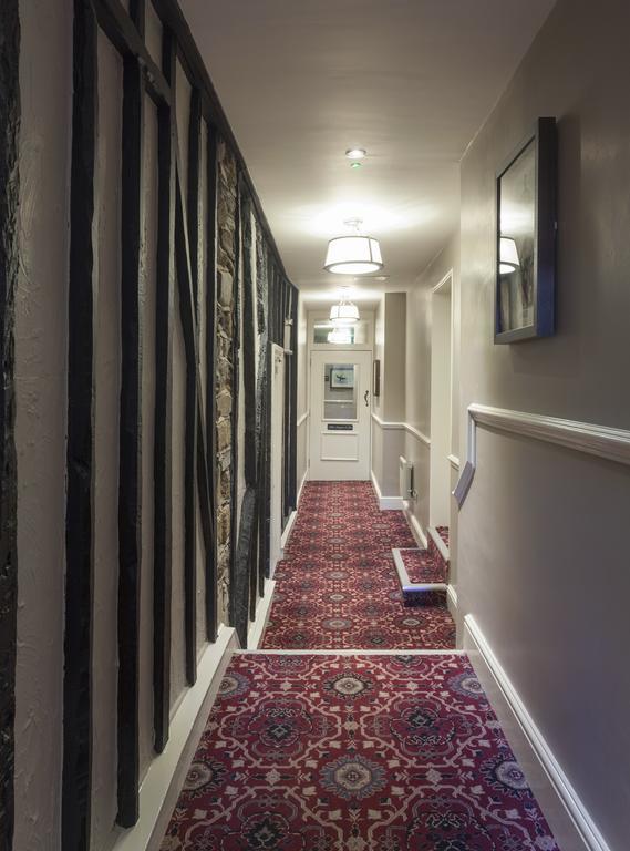 The White Hart Hotel Wetherspoon Okehampton Esterno foto