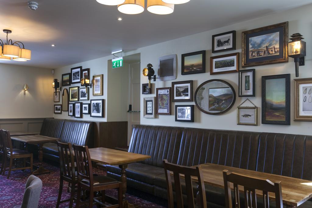 The White Hart Hotel Wetherspoon Okehampton Esterno foto