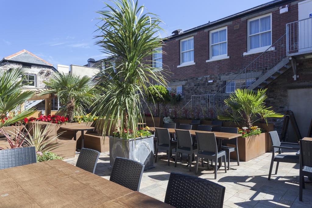 The White Hart Hotel Wetherspoon Okehampton Esterno foto