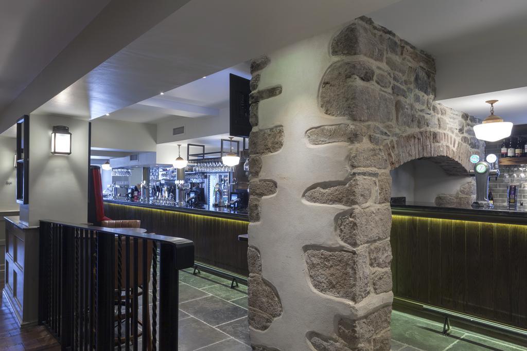 The White Hart Hotel Wetherspoon Okehampton Esterno foto